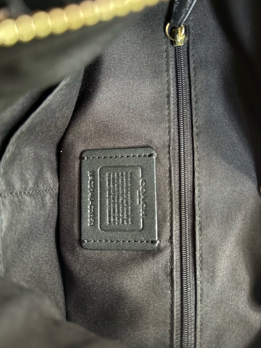 Coach Black Pebbled Leather Shoulder Bag with Gold Hardware - Picture 4 of 7